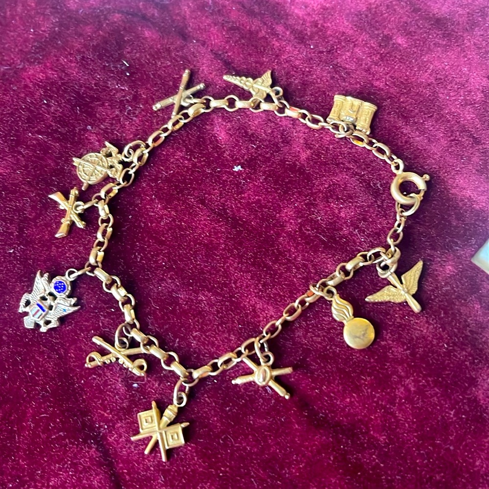 #WW 2 Bracelet